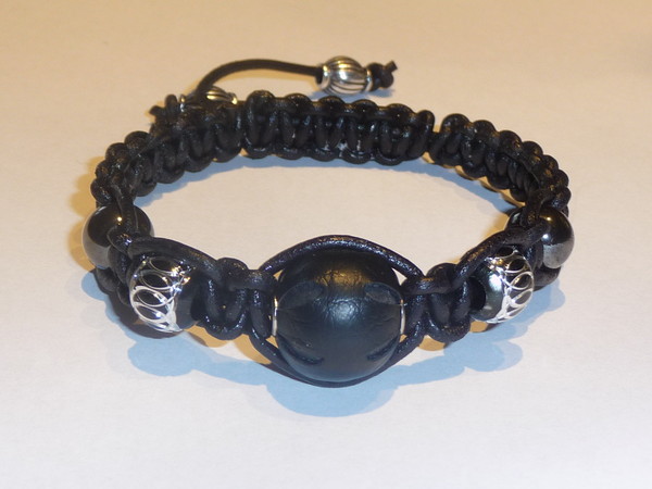 Bracelet shamballa cuir Le Vésuve